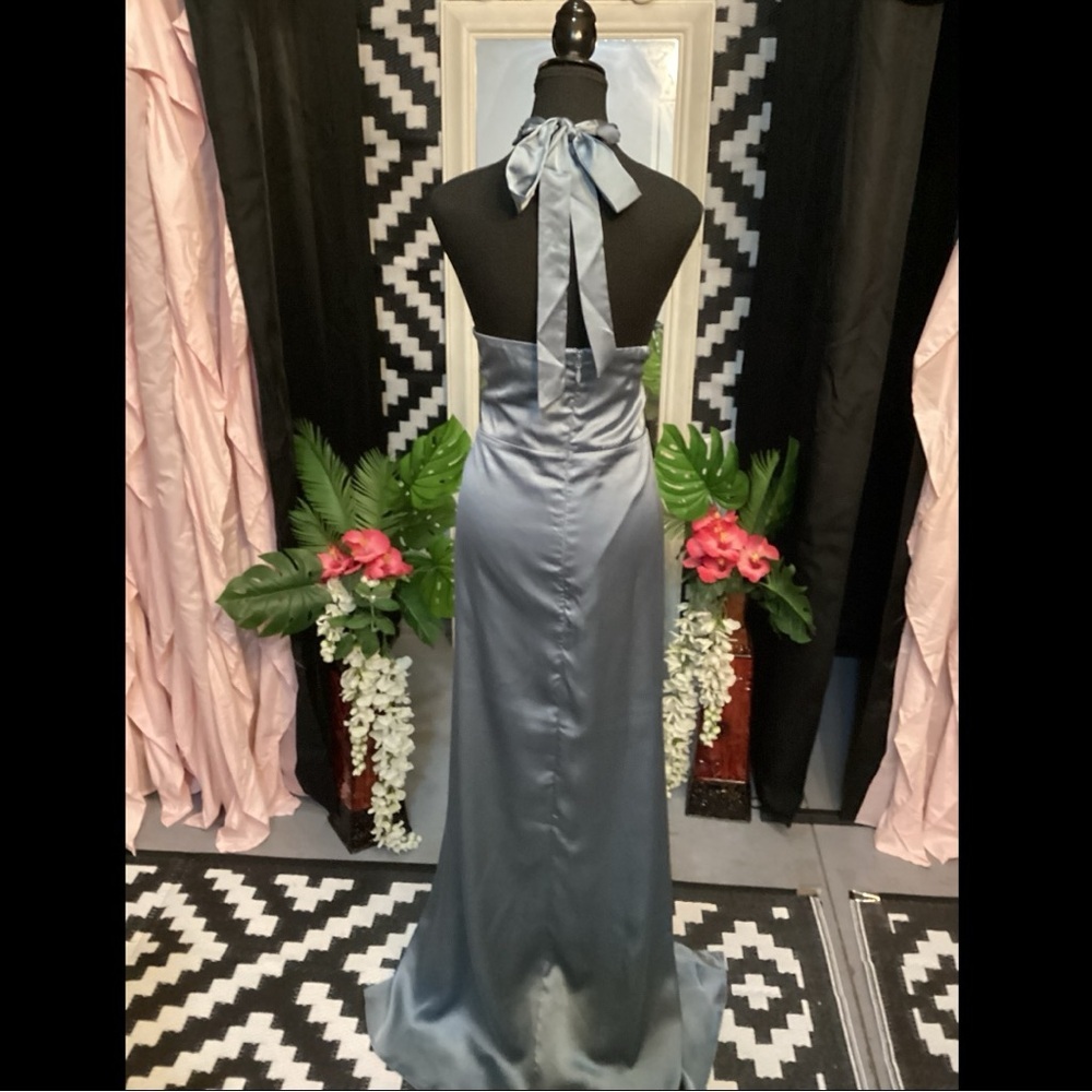 Sophisticated Silver Halter Maxi Dress Plus Size 2X - Picture 7 of 10
